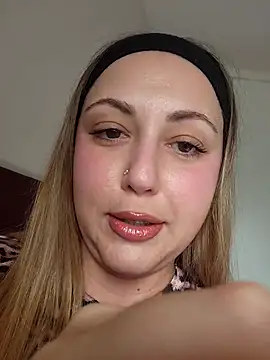 sofiabichota online show from 04-26-26, 03:42