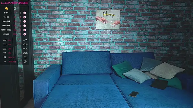 mark normal online show from 02-15-25, 11:47