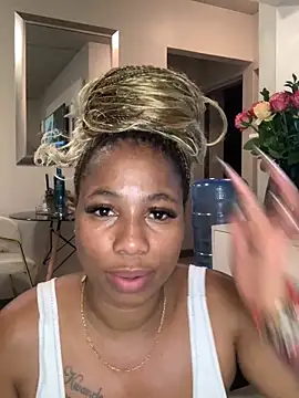 Snapshot of CurvyDesire1 chatting on 02-06-26, 08:56 CurvyDesire1 online show from 02-06-26, 08:56