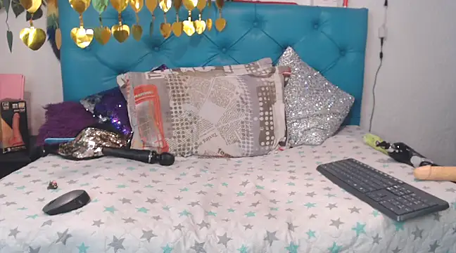 SARAWILLS online show from 02-05-25, 01:44