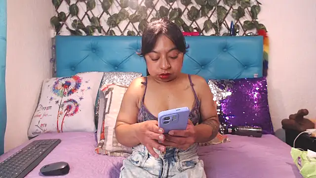 SARAWILLS online show from 01-14-26, 02:01