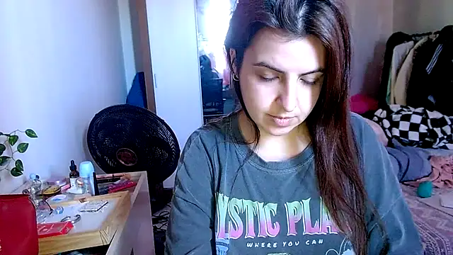 Snapshot of chelbyy chatting on 10-14-25, 07:14 chelbyy online show from 10-14-25, 07:14