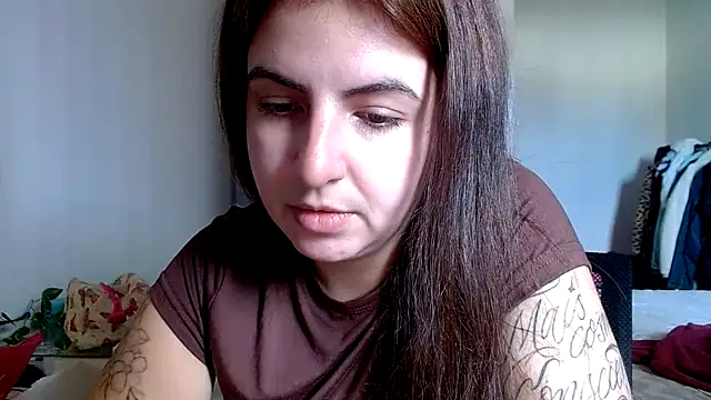 Snapshot of chelbyy chatting on 11-09-25, 05:00 chelbyy online show from 11-09-25, 05:00