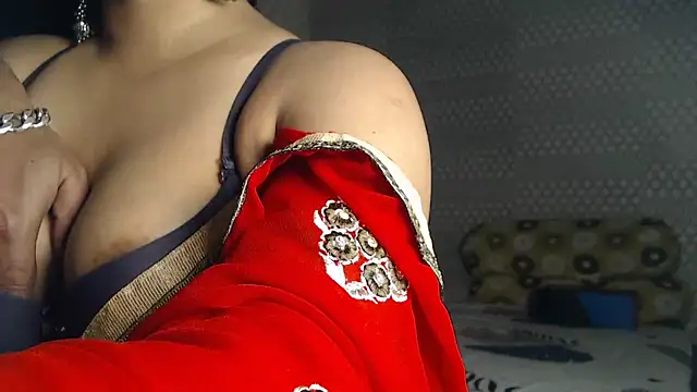 Snapshot of Indian_Anu chatting on 03-09-25, 06:54 Indian Anu online show from 03-09-25, 06:54