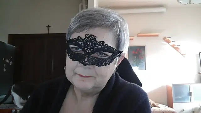 Snapshot of simona60 chatting on 01-29-25, 02:10 simona60 online show from 01-29-25, 02:10