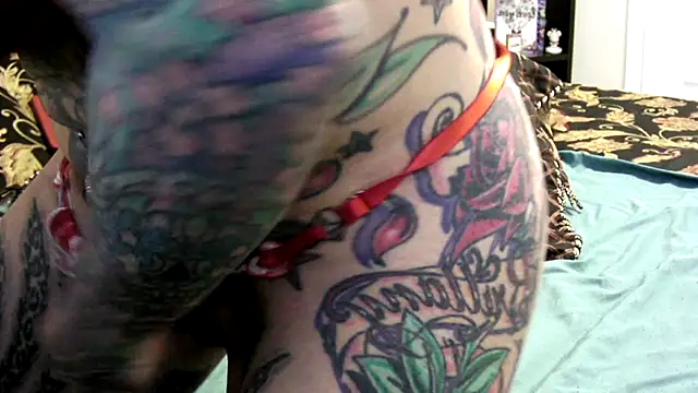 pamelagunns online show from 02-19-26, 05:42