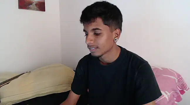 Snapshot of stevenosori chatting on 12-29-24, 10:25 stevenosori online show from 12-29-24, 10:25