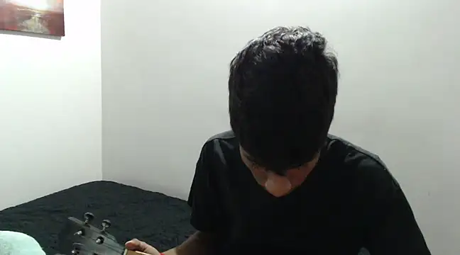 Snapshot of stevenosori chatting on 01-17-25, 01:04 stevenosori online show from 01-17-25, 01:04