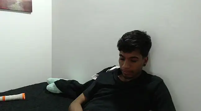 Snapshot of stevenosori chatting on 01-19-25, 04:22 stevenosori online show from 01-19-25, 04:22