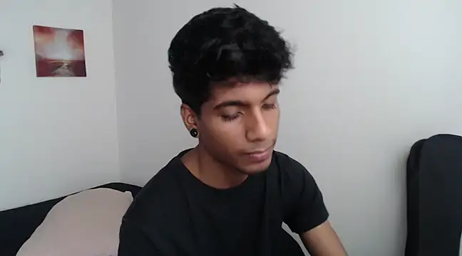 Snapshot of stevenosori chatting on 02-14-25, 05:03 stevenosori online show from 02-14-25, 05:03