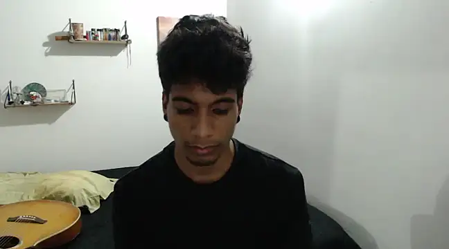 Snapshot of stevenosori chatting on 02-17-25, 12:32 stevenosori online show from 02-17-25, 12:32