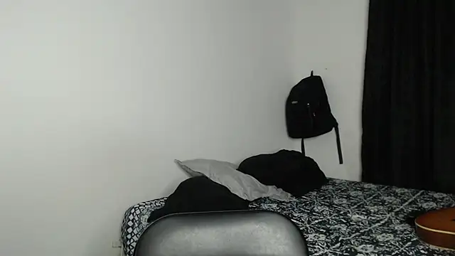 Snapshot of stevenosori chatting on 10-01-25, 02:50 stevenosori online show from 10-01-25, 02:50