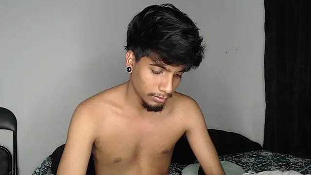 Snapshot of stevenosori chatting on 10-12-25, 11:15 stevenosori online show from 10-12-25, 11:15