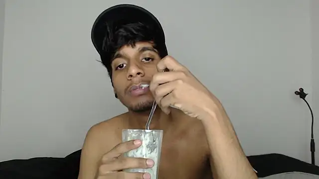 Snapshot of stevenosori chatting on 12-16-25, 01:32 stevenosori online show from 12-16-25, 01:32