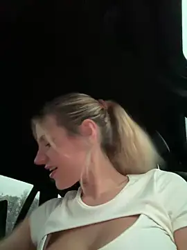 jasminesummer online show from 12-21-24, 07:49