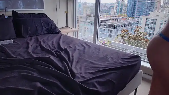 Snapshot of MikyFoxx chatting on 10-08-25, 07:00 MikyFoxx online show from 10-08-25, 07:00