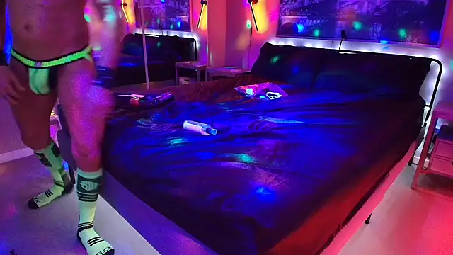 MikyFoxx online show from 04-03-26, 07:50