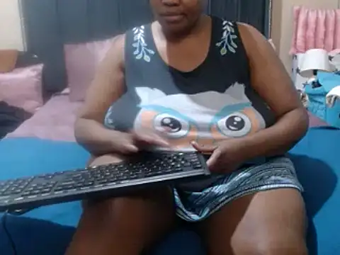 Snapshot of BUSTYDEE chatting on 01-27-25, 08:39 BUSTYDEE online show from 01-27-25, 08:39