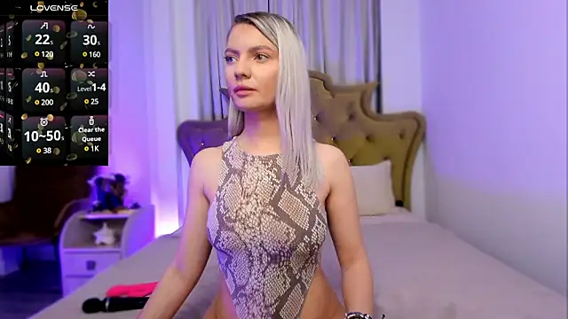 Snapshot of SashaRizz chatting on 01-29-25, 05:19 SashaRizz online show from 01-29-25, 05:19