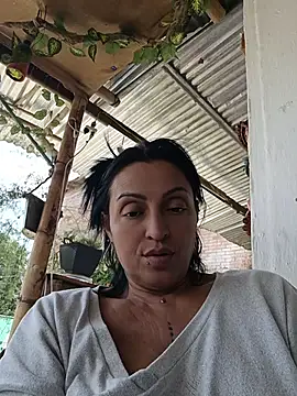 zullyxhot online show from 06-11-26, 05:22