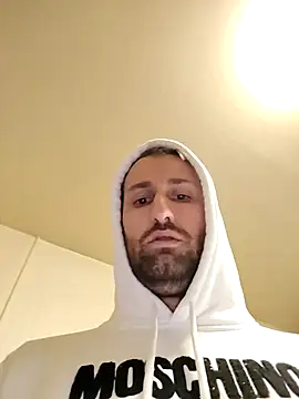 Snapshot of Minchia_mos chatting on 01-15-25, 02:49 Minchia mos online show from 01-15-25, 02:49