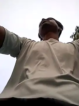 Snapshot of sujanmanda chatting on 09-21-25, 11:56 sujanmanda online show from 09-21-25, 11:56