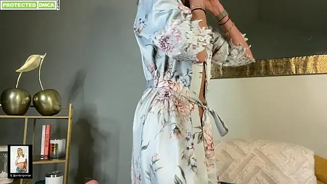 Snapshot of JordynGrange chatting on 01-10-25, 10:46 JordynGrange online show from 01-10-25, 10:46