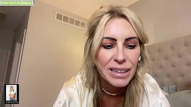 Snapshot of JordynGrange chatting on 02-12-25, 10:04 JordynGrange online show from 02-12-25, 10:04