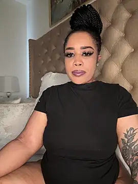 Snapshot of CAMMII_ chatting on 04-29-26, 11:25 CAMMII online show from 04-29-26, 11:25