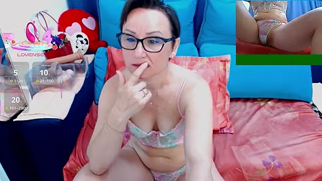 Snapshot of SexyNicolleX chatting on 05-08-26, 03:23 SexyNicolleX online show from 05-08-26, 03:23