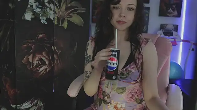 Snapshot of makiyahbelle chatting on 01-11-26, 09:03 makiyahbelle online show from 01-11-26, 09:03