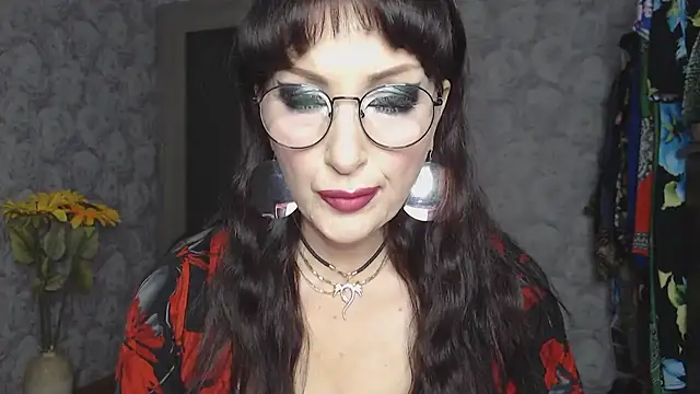 Aziza1 online show from 10-13-25, 04:18