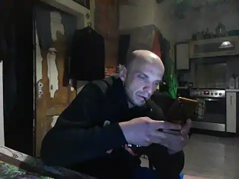 Snapshot of Sluchacze chatting on 02-22-25, 10:42 Sluchacze online show from 02-22-25, 10:42