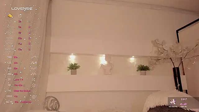 Snapshot of AshleyRoys chatting on 03-22-25, 06:25 AshleyRoys online show from 03-22-25, 06:25