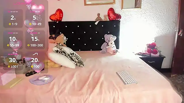 Snapshot of Silver_Lovee chatting on 11-07-25, 06:30 Silver Lovee online show from 11-07-25, 06:30