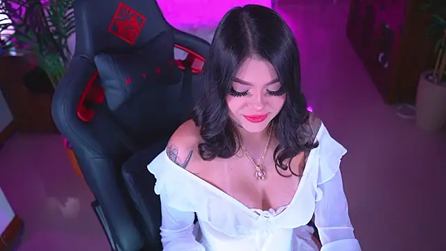 ambarEvans online show from 02-17-26, 01:13