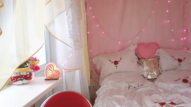 SunnySylvia online show from 03-19-26, 07:12