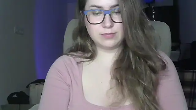 SeasonalSomeone online show from 05-17-26, 11:23
