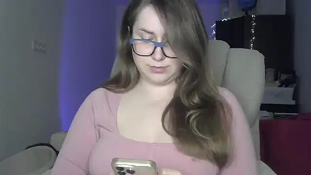 SeasonalSomeone online show from 05-19-26, 10:05