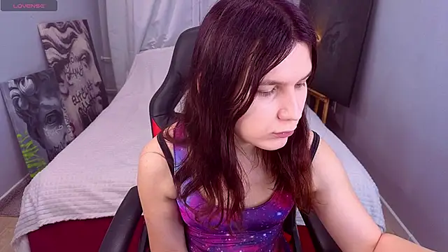 SabrinaLee online show from 06-11-26, 05:16