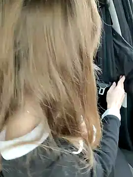 Snapshot of Night_dreams chatting on 12-20-24, 08:49 Night dreams online show from 12-20-24, 08:49