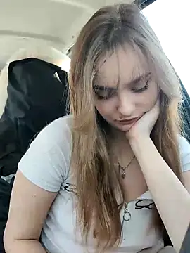 Snapshot of Night_dreams chatting on 02-20-25, 07:01 Night dreams online show from 02-20-25, 07:01