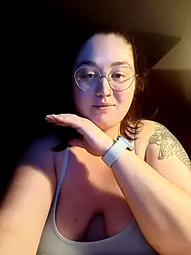 Snapshot of Meiwox chatting on 09-29-25, 10:25 Meiwox online show from 09-29-25, 10:25