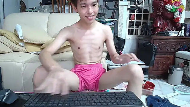 Snapshot of andrewooi chatting on 12-10-24, 11:54 andrewooi online show from 12-10-24, 11:54