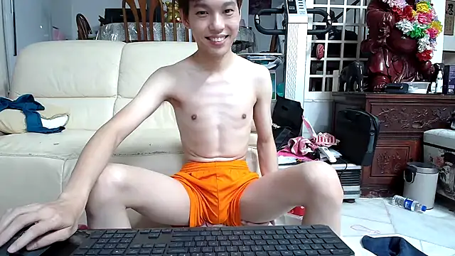 Snapshot of andrewooi chatting on 12-20-24, 06:35 andrewooi online show from 12-20-24, 06:35