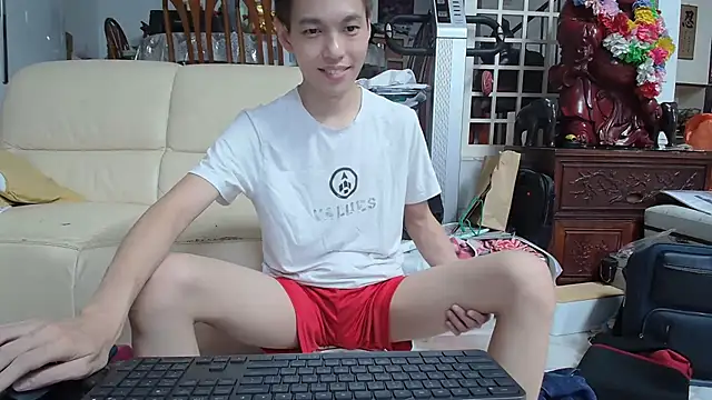 Snapshot of andrewooi chatting on 01-25-25, 03:30 andrewooi online show from 01-25-25, 03:30