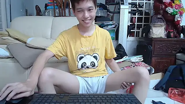 Snapshot of andrewooi chatting on 03-02-25, 08:16 andrewooi online show from 03-02-25, 08:16