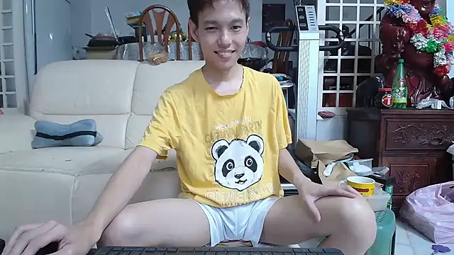 Snapshot of andrewooi chatting on 09-12-25, 10:59 andrewooi online show from 09-12-25, 10:59