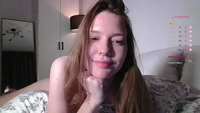 Hit-girl- online show from 03-19-25, 07:38