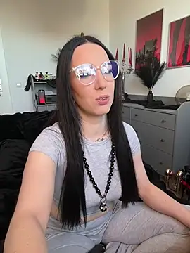 Trixie-Tainted online show from 03-02-26, 02:46